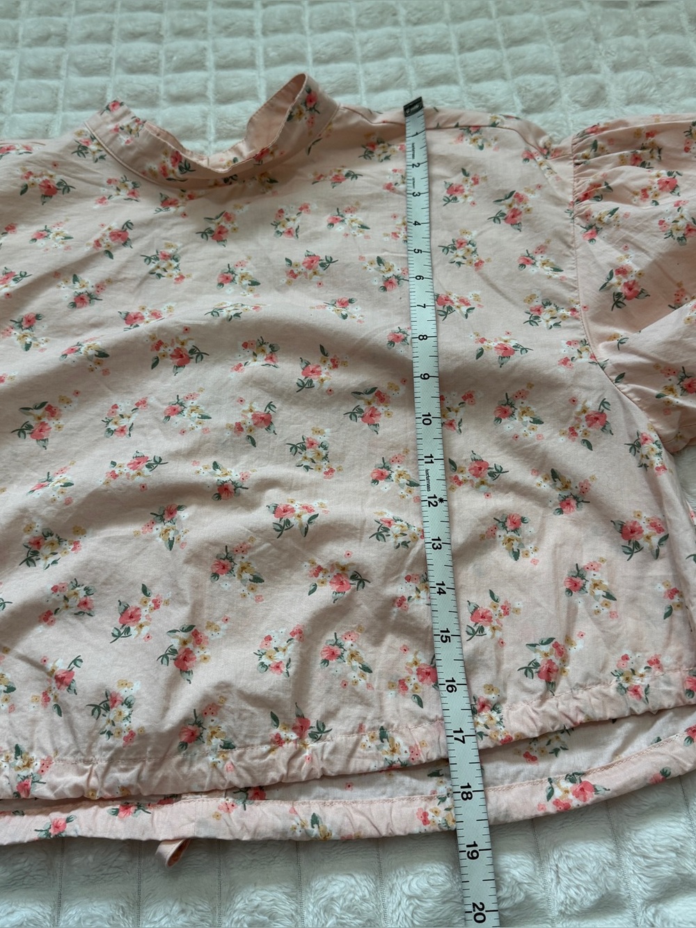 Anthropologie Medium Pink Floral Cropped Bubble-Sleeve Top ~ Coquette Cottage - Picture 5 of 7